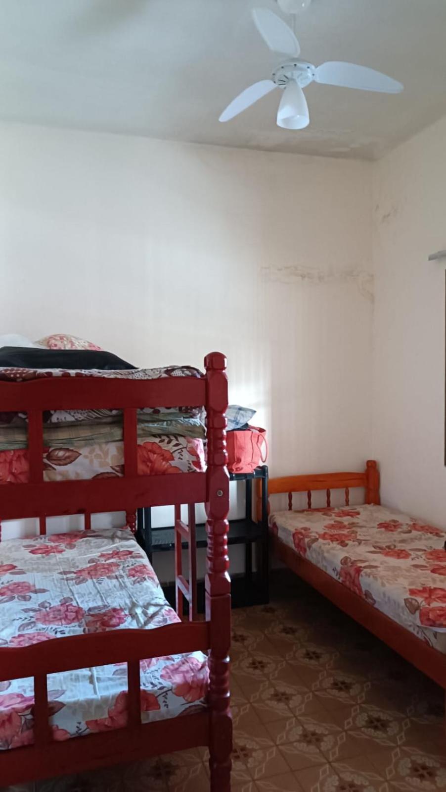 Casa Para Temporada Na Praia Grande Aprox 100 Mts Da Praia Βίλα Εξωτερικό φωτογραφία